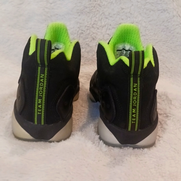 *NEW W/BOX* Jordan Jumpman Team ll Premium Display Sneaker size 4y OG ALL - Picture 6 of 8